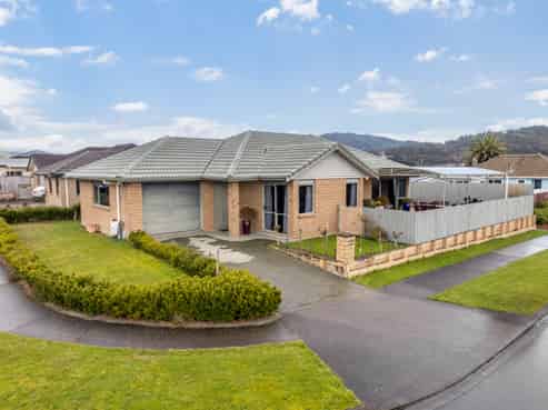 2 Fraser Colman Grove, Wainuiomata