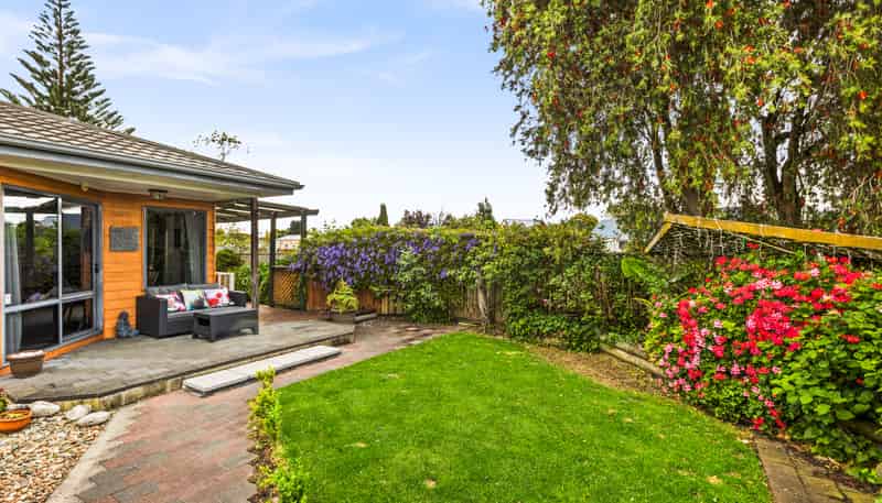 2/16 Alan Styles Place, Greenmeadows