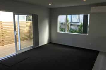 4A Kemp Road, Massey