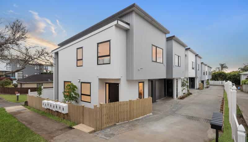 3,5,6/12 Ryburn Road, Mount Wellington