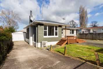 56 Fairview Road, Western Heights