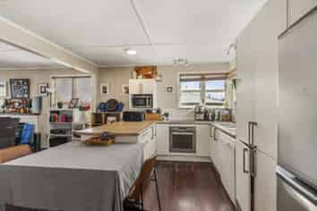 56 Fairview Road, Western Heights