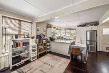 56 Fairview Road, Western Heights