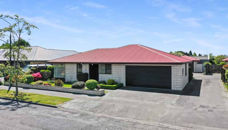 8 Reighton Drive, Allenton