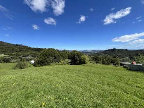 353 Bellville Drive, Coromandel