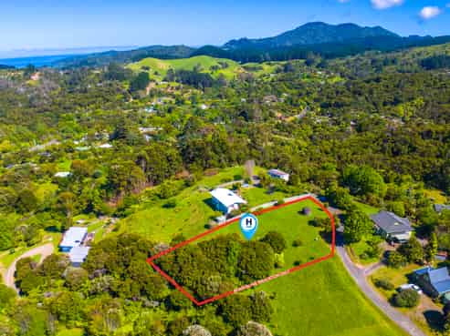 353 Bellville Drive, Coromandel