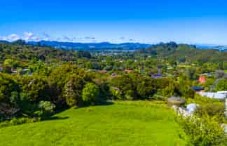 353 Bellville Drive, Coromandel