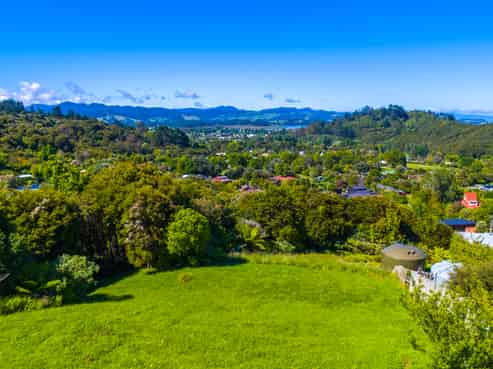 353 Bellville Drive, Coromandel