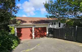 84 Taylor Terrace, Tawa