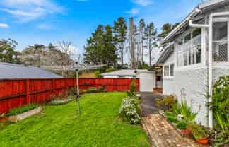 61A Woodside Road, Massey