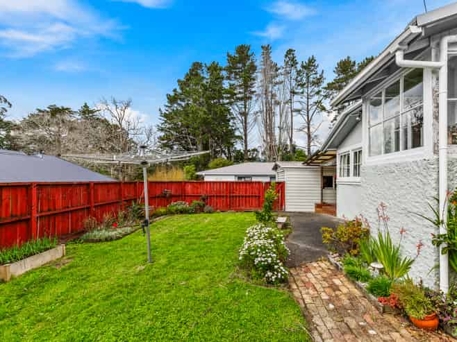 61A Woodside Road, Massey