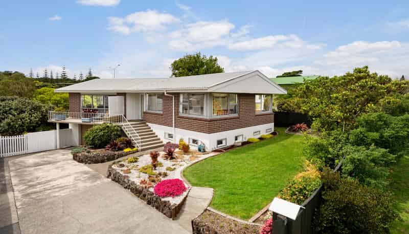 20 Lawrence Crescent, Hillpark