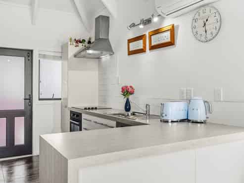 6/58 Manuroa Road, Takanini