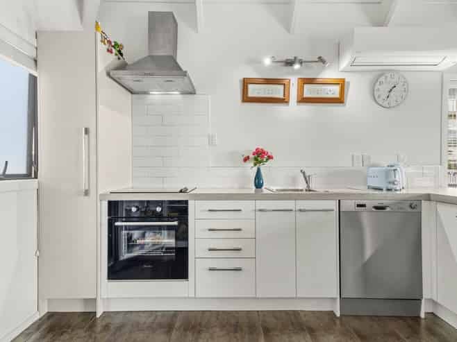 6/58 Manuroa Road, Takanini