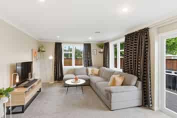 8 Dufek Crescent, WIGRAM