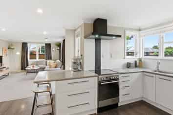 8 Dufek Crescent, WIGRAM