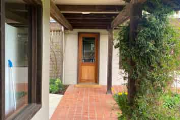 55 Moore Road, WINTON