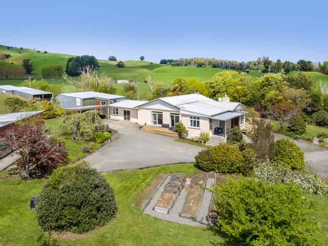 582 Bluff Rangitumau Road, Masterton