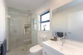 4/35 Bruce Avenue, Melville