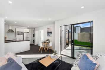 4/35 Bruce Avenue, Melville