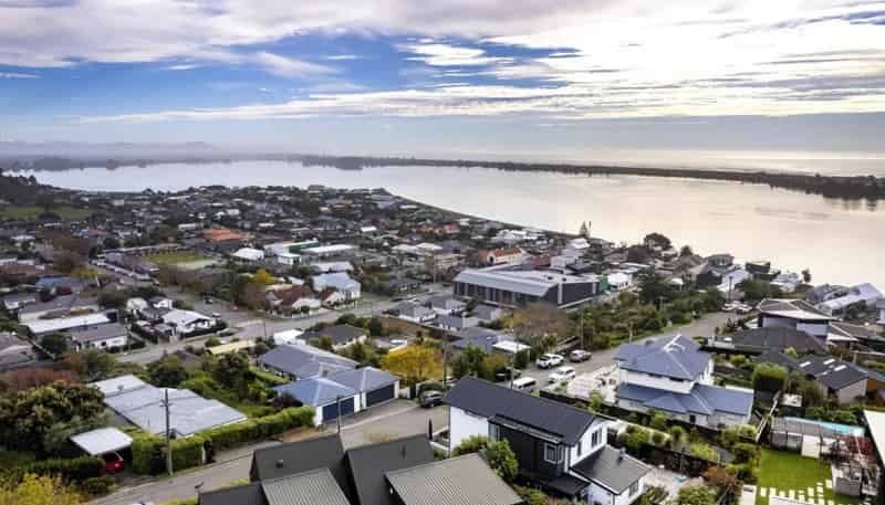 17 Moncks Spur Road, Redcliffs