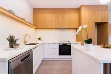 2 Taverner Lane , Mosgiel