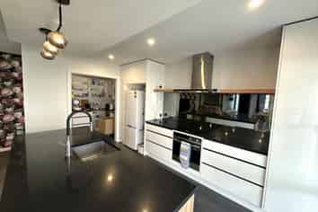 15 Monaco Grove, Fitzherbert