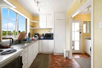 2/1243 Victoria Street, Beerescourt