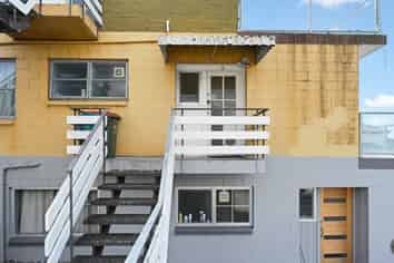 2/1243 Victoria Street, Beerescourt