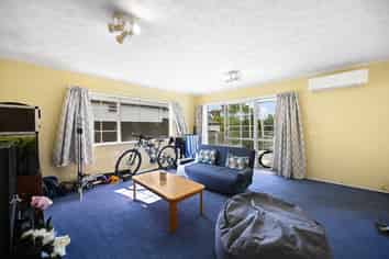 2/1243 Victoria Street, Beerescourt