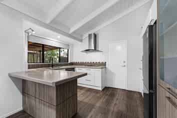 54B Halsey Road, Manurewa