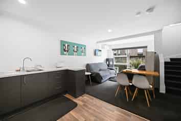 5/16C Hogan Street, Hillcrest