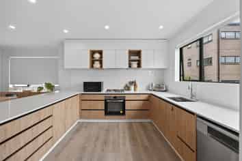 4/271 Ormiston Road, Flat Bush