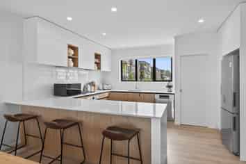 4/271 Ormiston Road, Flat Bush