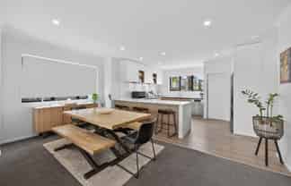 4/271 Ormiston Road, Flat Bush