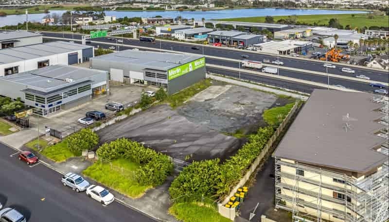 15 Arrenway Drive, Albany