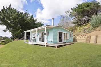 8 Signal Street, Foxton Beach