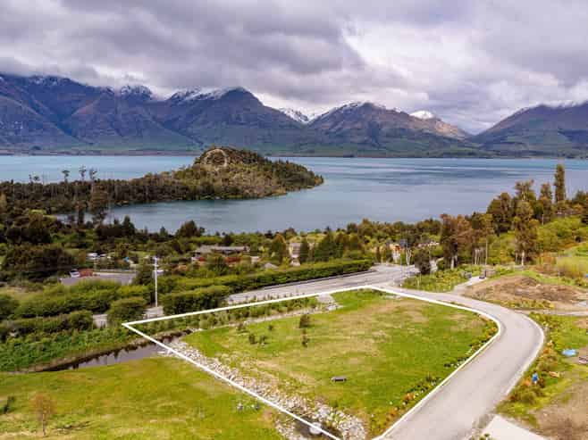 2 Picnic Point Lane, Mount Creighton