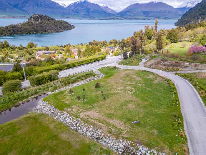 2 Picnic Point Lane, Mount Creighton