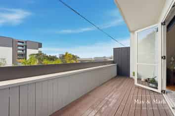 122F Newton Road, Eden Terrace