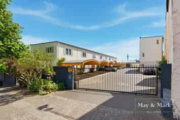 122F Newton Road, Eden Terrace