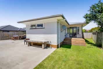 22a Pukatea Street, Inglewood