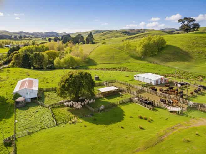 390 North Road, Mauriceville