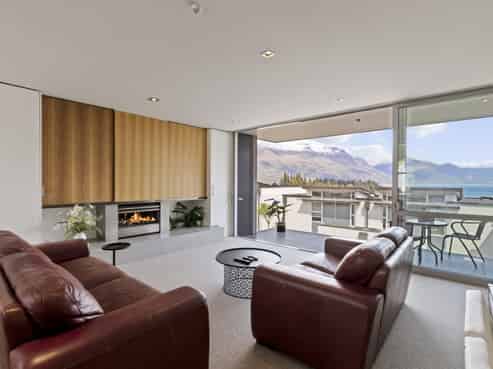 9/60 Hallenstein Street, Queenstown Central