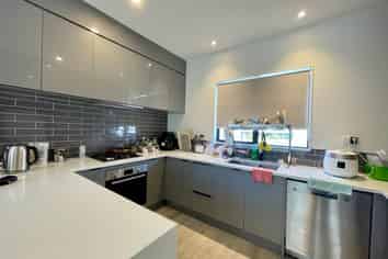 16B Lyndhurst Street, Waiotaiki Bay