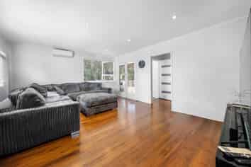 23 Anderson Avenue, Point England