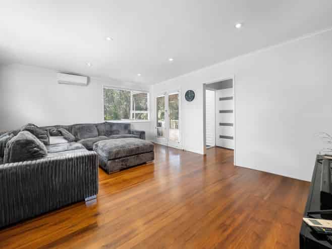 23 Anderson Avenue, Point England