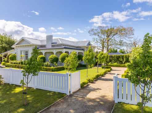 16 Orchard Road, Greytown