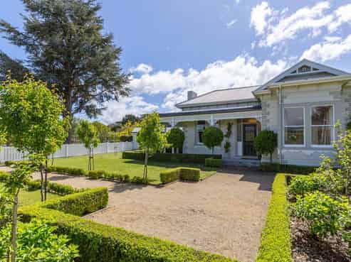 16 Orchard Road, Greytown