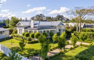 16 Orchard Road, Greytown